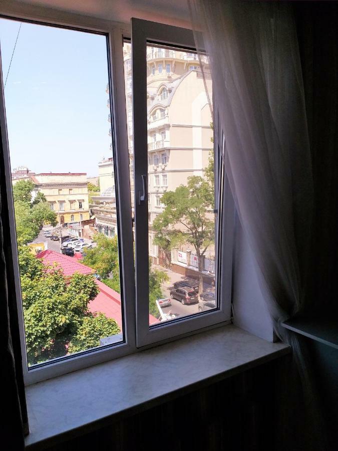 Апартаменты В Центре У Моря. Odessa Buitenkant foto